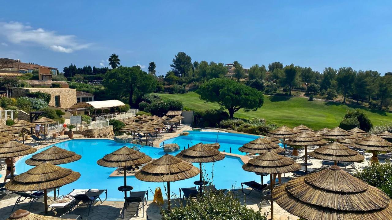 Hameau Des Amandiers-Vue Mer & Golf Сен Сир сюр Мер Екстериор снимка